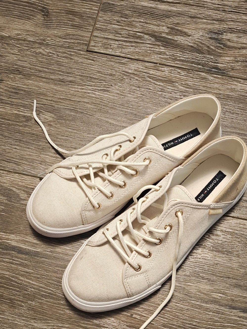 Tommy Hilfiger Men's Off-White Canvas Low-Top Sneakers